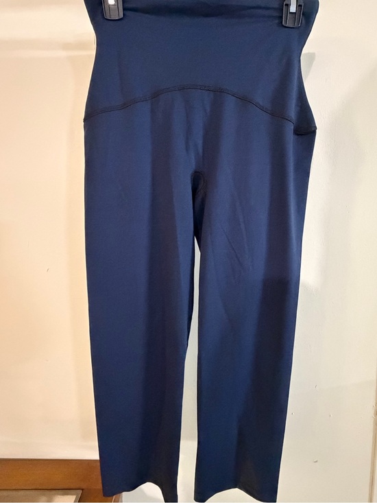SPANX Pants - SPANX Navy High Rise Shaping Capri Leggings XL Pull On Activewear Workout Shape